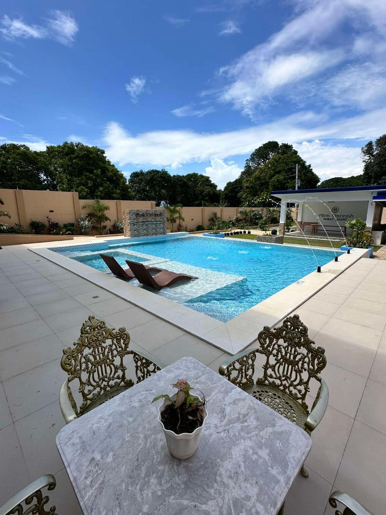 Aina Hannah Family Resort'S Greek Unit Calatagan Esterno foto
